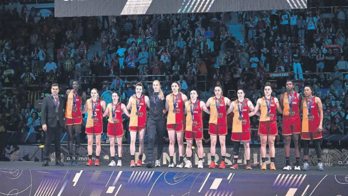 G.Saray gümüş madalya aldı