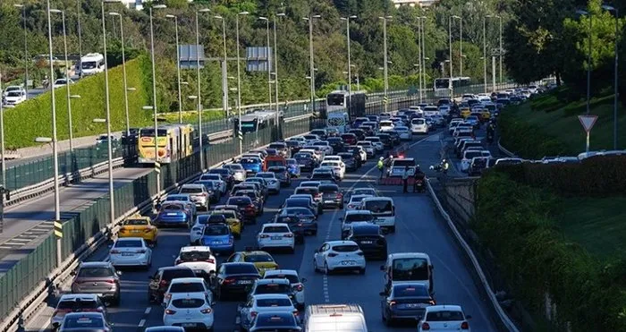 Son dakika | Ehliyet alımı değişiyor mu? Bakan Yerlikaya’dan sürücü kursları açıklaması! Trafikte yeni dönem başlıyor
