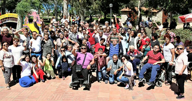 Datça’da engelliler gönüllerince eğlendi