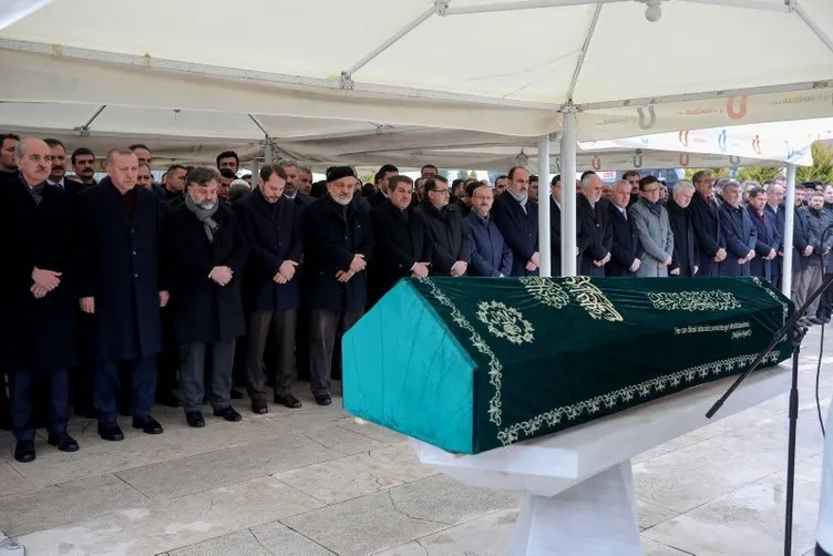 Cumhurbaşkanı Erdoğan İstanbul’da cenazeye katıldı: En son Konya’daki toplantıda beraberdik