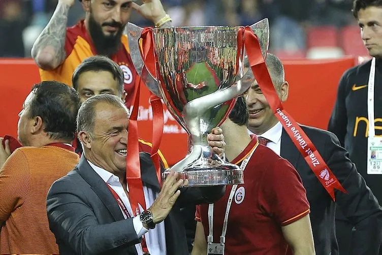 Galatasaray Akhisarspor maç özeti izle! Penaltı ve tartışmalı pozisyonlar...