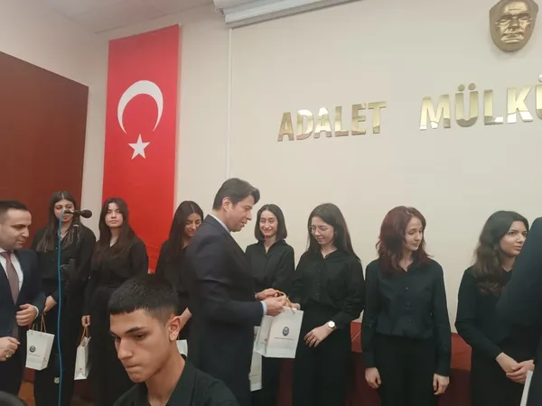 bakirkoy-adliyesinde-canakkale-zaferinin-109-yilinda-program-duzenlendi-1710516396288.jpg