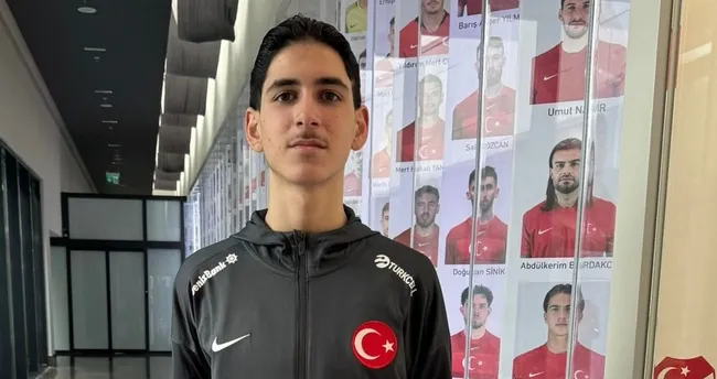 Ozan’ın tercihi Ay Yıldız oldu