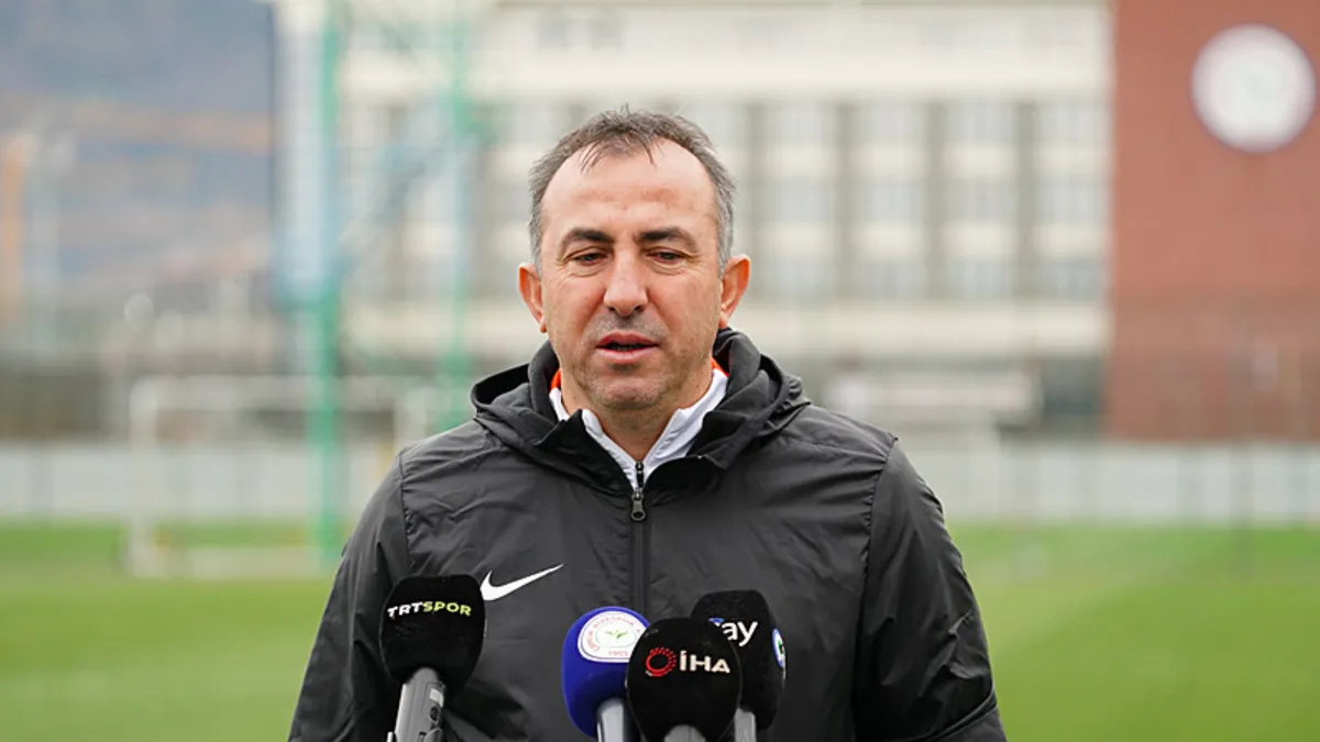 Çaykur Rizespor’da Rak-Sakyi için ayrılık açıklaması! Çaykur Rizespor’da Rak-Sakyi için ayrılık açıklaması!