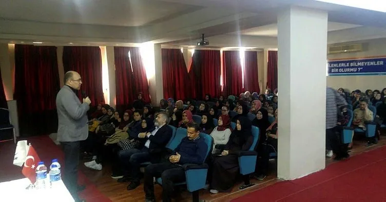 Antalya’da öğrencilere bağımlılık semineri