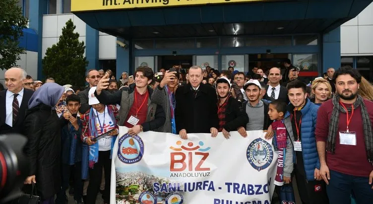 Trabzon’dan Cumhurbaşkanı Erdoğan’a görkemli karşılama