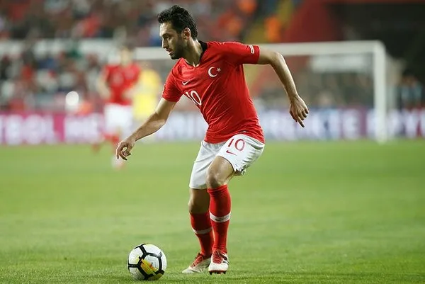 Lucescu, Milli Takım'ın yeni omurgasını belirledi!