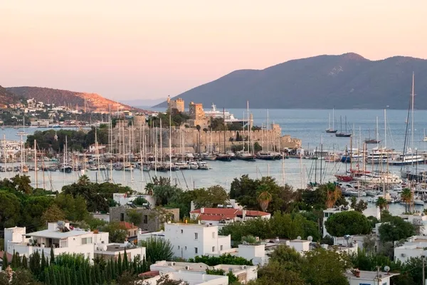 her-bir-sigortali-icin-3-bin-500-tl-destek-turizm-calisanlari-icin-sgk-prim-tesviki-yasalasti-1784975207536.jpeg