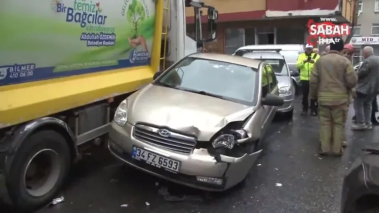 Bağcılar’da freni boşalan çöp kamyonu 7 araca çarptı, şoför araçtan atladı