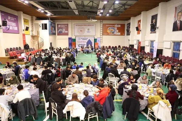 mus-valisi-avni-cakir-genclerle-iftar-programinda-bulustu-1773078345163.jpg