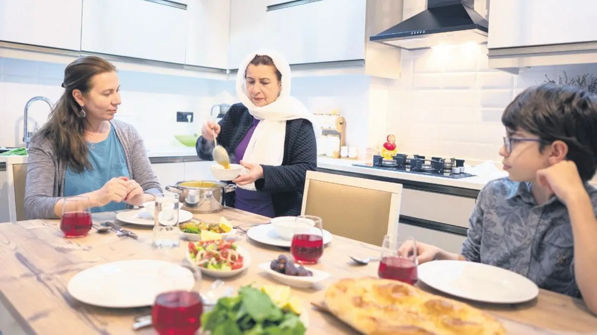 Sahurda protein ve lif içeren besinler tüketin Sahurda protein ve lif içeren besinler tüketin