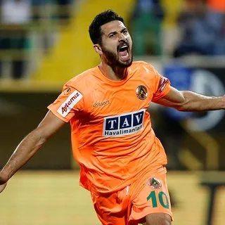 İşte Emre Akbaba'nın Fenerbahçe cevabı