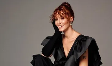 Yeni şarkısını hayranları seçti