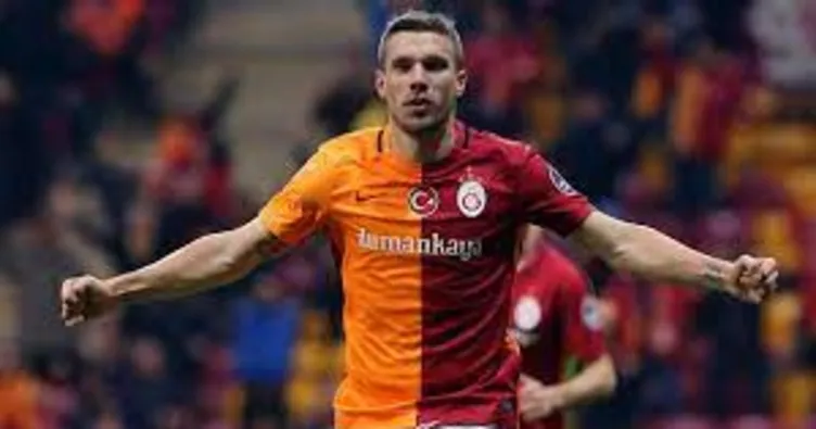 Podolski’den deprem bölgesine yardım