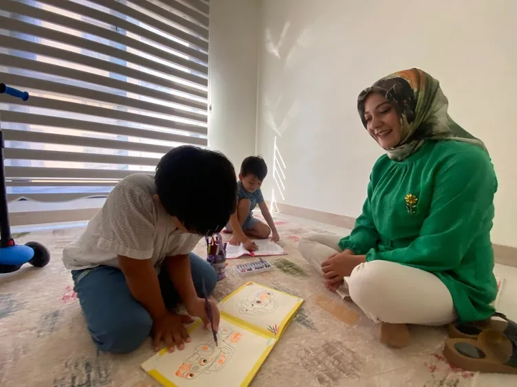 Depremzedeler konutlarına taşınıyor! Bu ev bize umut oldu Devletimiz umutlarımızı yeniden yeşertti