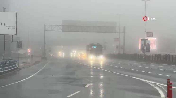 İstanbul güne sisle başladı | Video