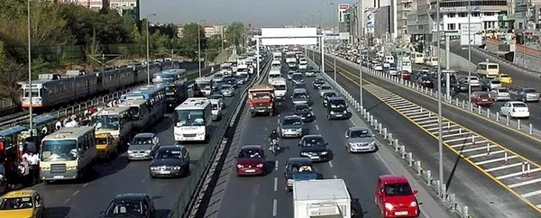 papa-14-leonun-istanbul-ziyaretinde-bir-cok-yol-trafige-kapatilacak-1764231399148.jpg