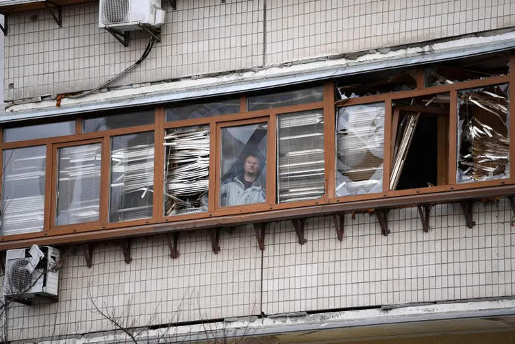 SON DAKİKA: RUSYA UKRAYNA SAVAŞI dehşete düşürüyor! Kiev bombalanıyor! Harkov kuşatıldı! NATO, Ukrayna ve Rusya'dan flaş açıklamalar