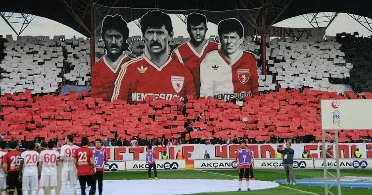 Samsunspor kafilesinin 34 yıl önce geçirdiği trafik kazasında vefat edenler anıldı!