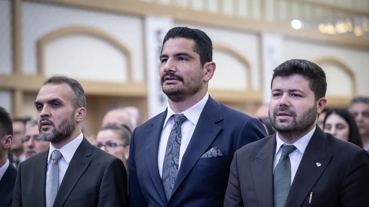 Taha Akgül: “Etnospor Kültür Festivali’ni çok önemsiyoruz” Taha Akgül: “Etnospor Kültür Festivali’ni çok önemsiyoruz”