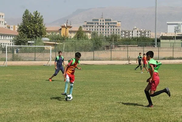 Terör mağduru çocuklara futbol eğitimi