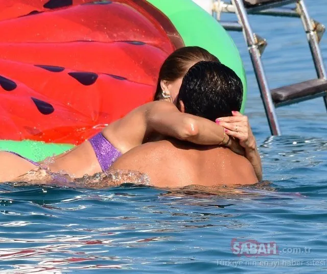 44 yaşındaki Ebru Şallı mor bikinisi ile tekne pozu verdi sosyal medya yıkıldı!