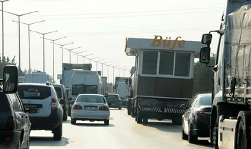 ’Konteyner büfe’ kamyonetle taşındı