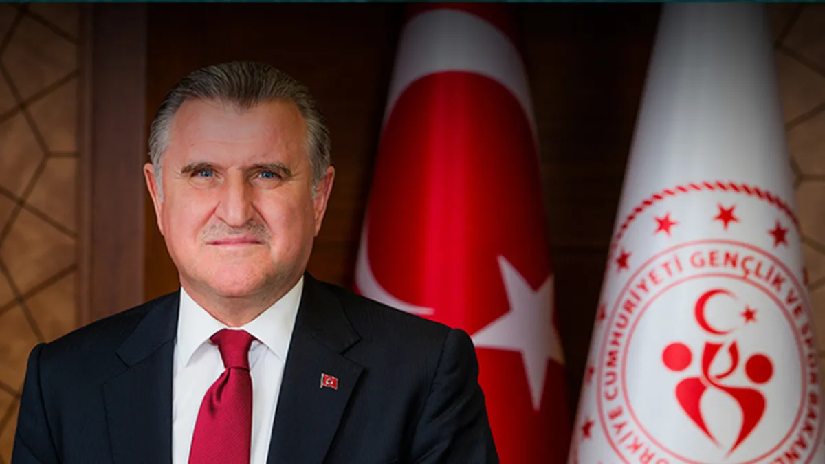 Bakan Bak, Fenerbahçe Beko'yu tebrik etti!