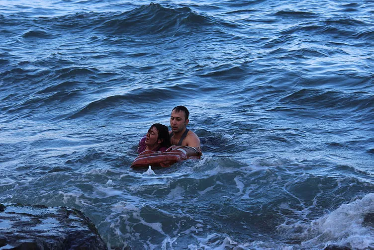 Psikolojik tedavi gördüÄü iddia edilen kadın Trabzon'da buz gibi suya atladı!