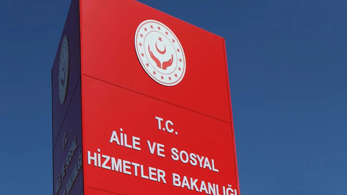 Aile ve Sosyal Hizmetler Bakanlığı logosu