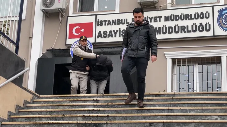 SON DAKİKA... Bir ilçe diken üstündeydi! Girdiği evlerde öyle bir şey yaptı ki: Üzerinden çıkanlar şoke etti!