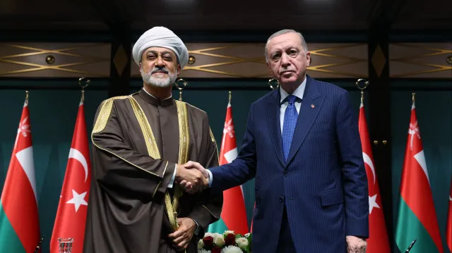 baskan-erdogan-umman-sultani-bin-tarik-ile-gorustu-iste-ele-alinan-konular-1773848844481.jpeg Başkan Erdoğan, Umman Sultanı Bin Tarık ile görüştü! İşte ele alınan konular