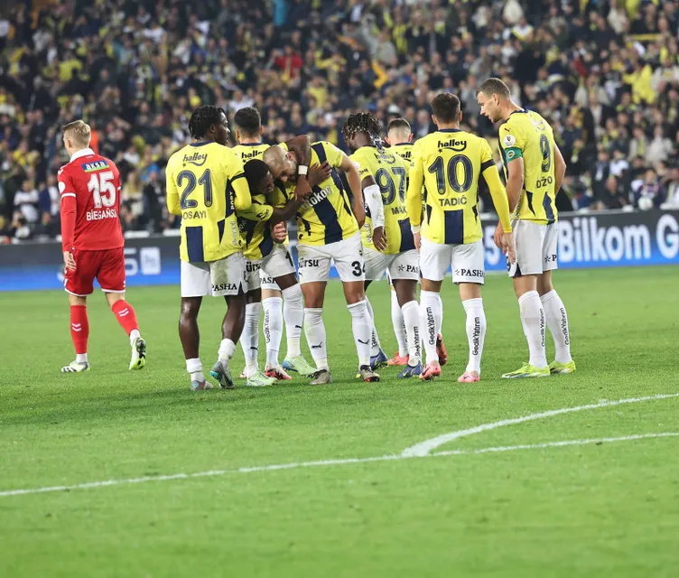Fenerbahçe’den bomba transfer! Mourinho gözünü iki yıldıza dikti