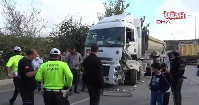 Son dakika haberi... İstanbul Arnavutköy’de hafriyat kamyonları kafa kafaya çarpıştı | Video