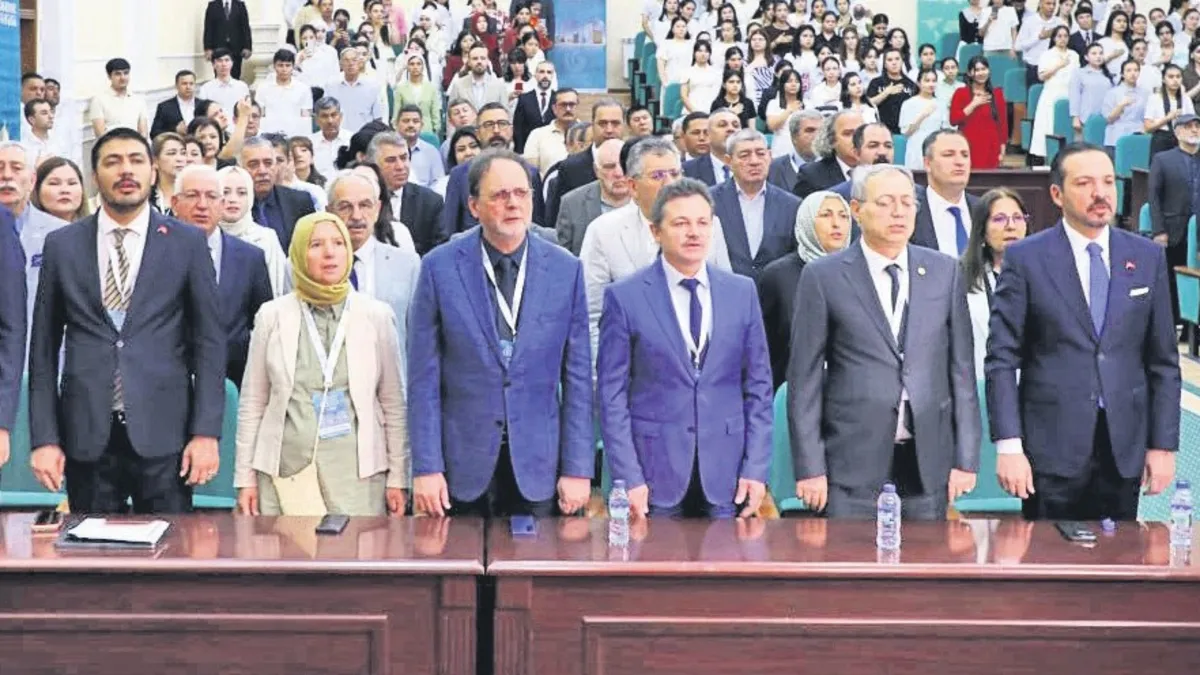 Semerkant'ta düzenlenen Türkoloji Kurultayı'ndan genel görünüm