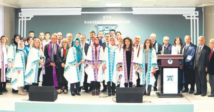 Karatay Üniversitesi ilk lisansüstü mezunlarını verdi