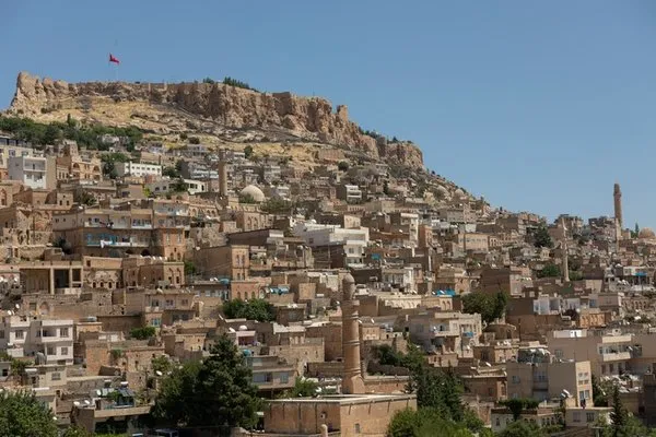 mardinde-kaybolmaya-hazir-misiniz-dar-sokaklarin-arkasinda-gizlenen-efsaneler-1742028282919.jpg