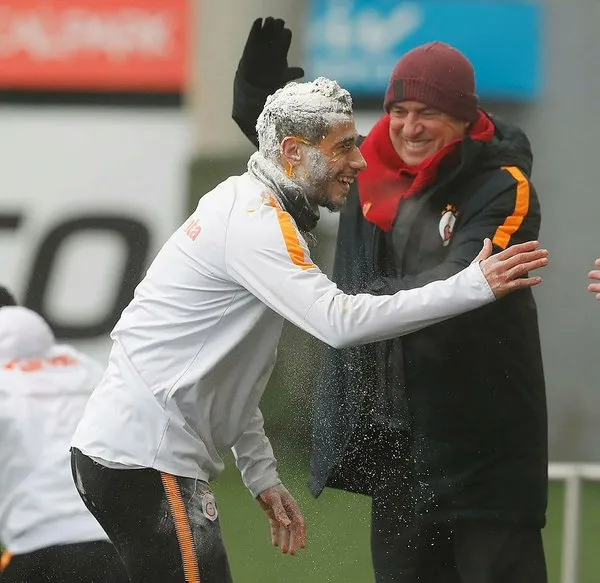 Younes Belhanda Ligin en iyisi biziz