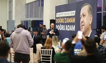 Bakan Mevlüt Çavuşoğlu, Antalya’da sahurda gençlerle buluştu