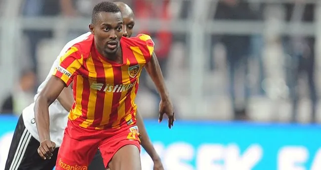 Galatasaray, Fenerbahçe ve Beşiktaş'a transferde kötü haber! Komşudan yıldız oyuncuya dev teklif