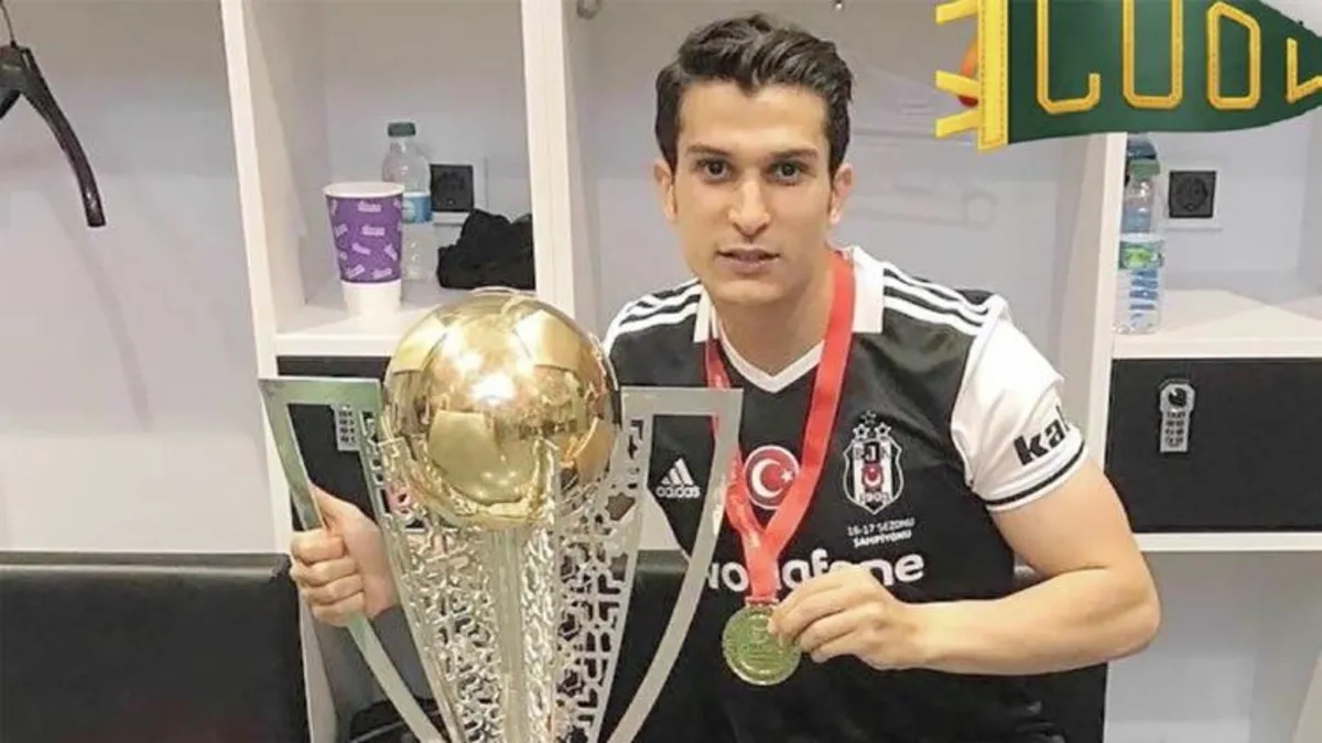 Bir parça nezaket yoktu