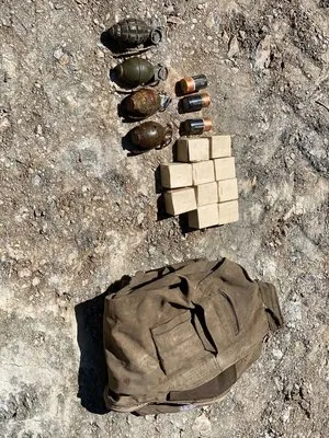 Bitlis’te 4 adet el bombası bulundu