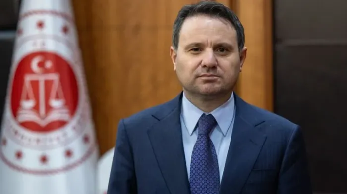 son-dakika-11-ilde-yasadisi-bahis-operasyonu-bakan-gurlek-acikladi-68-gozalti-1787642538039.png SON DAKİKA! 11 ilde yasadışı bahis operasyonu! Bakan Gürlek açıkladı: 68 gözaltı