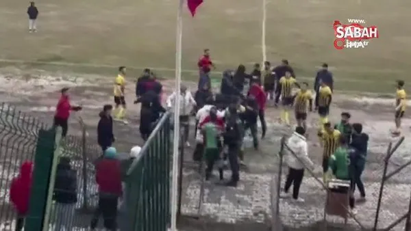 Konya'da amatör küme maçında futbolcuları ve yöneticileri arasında kavga: 2 yaralı | Video
