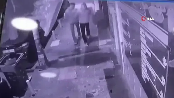 İstanbul Kağıthane'deki silahlı dehşet kamerada! Döve döve metrelerce sürükleyip tabancayla vurdular