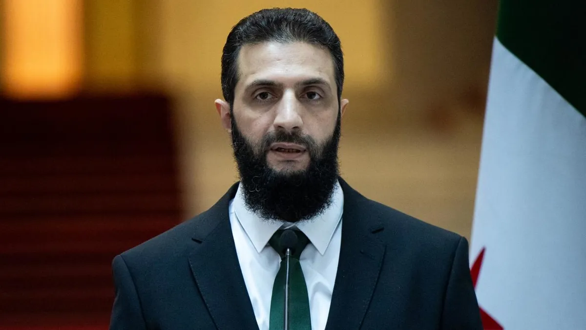 Suriye yönetiminin yeni lideri Şara açıkladı: Tüm muhalif gruplar tek çatı altında birleşecek Suriye yönetiminin yeni lideri Şara açıkladı: Tüm muhalif gruplar tek çatı altında birleşecek