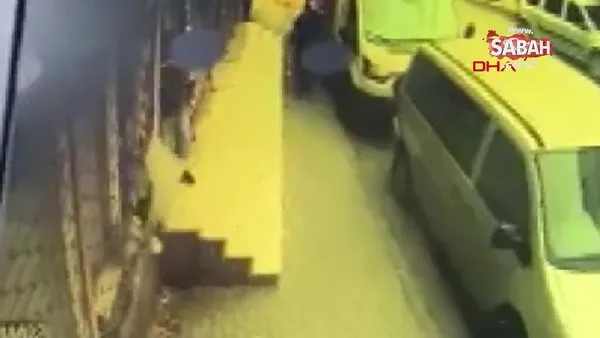 avcilar da catinin altinda kalmaktan kil payi kurtuldu video videosunu izle son dakika haberleri avcilar da catinin altinda kalmaktan kil payi kurtuldu video videosunu izle son dakika haberleri