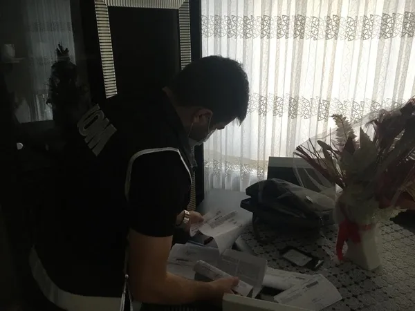ankarada-hayalet-arac-operasyonu-15-bankadan-45-milyonluk-vurgun-1628137658810.jpg