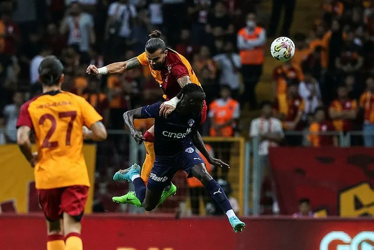Son dakika Galatasaray transfer haberleri: Aslan’dan stoper bombası! Barça’nın yıldızı geliyor...