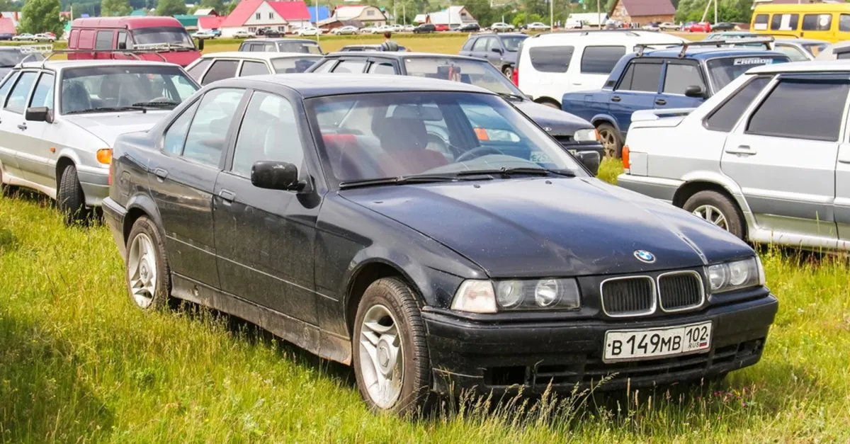 turk ustalar eski bmw arabayi topladi